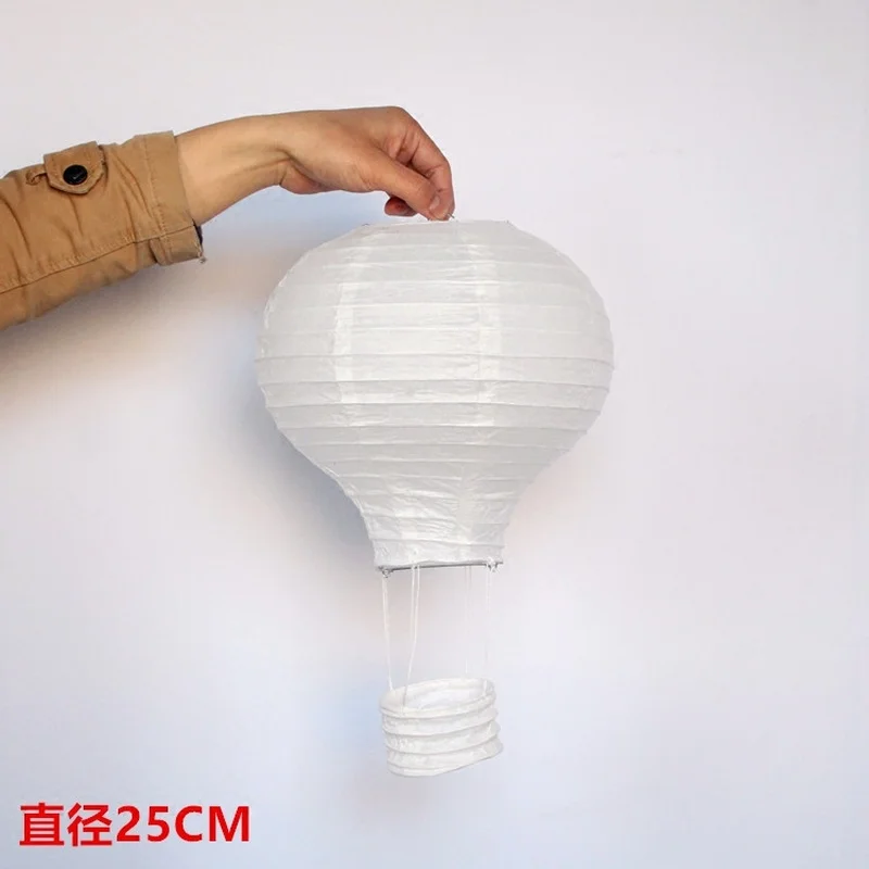 Pilt /2098/Valge-hot-air-balloon-raamatu-lantern-pulm-teenetemärgi-3_share/upload.jpeg