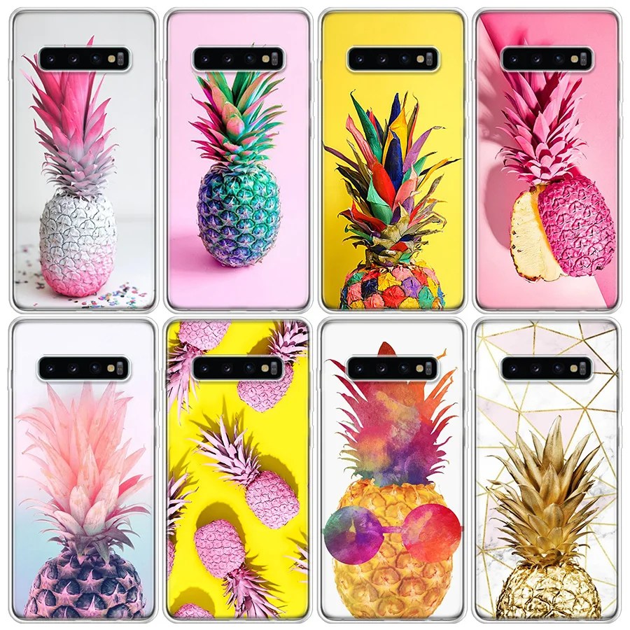 Pilt /431/Kollane-ananass-roosa-puu-telefoni-puhul-samsungi-s22-1_share/upload.jpeg
