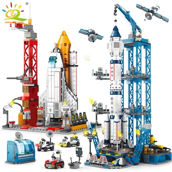 HUIQIBAO Ruumi Lennunduse Mehitatud Raketi ehitusplokid Koos Astronaut Joonis Linna Aerospace Mudel Tellised Laste Mänguasjad Lastele