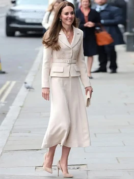 Kate Printsess Disainer Uus Sügis Naiste Ülikond Kõrge Kvaliteedi Tikitud Vööga Jakk Tops Vabaaja Seelik Elegantne Mood Office Set