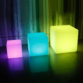 Thrisdar 12inch RGB LED Light Cube Iste Tooli kohta Veekindel IP65 Laetav LED Cube Väljaheites Baar Ööklubi Home Decor